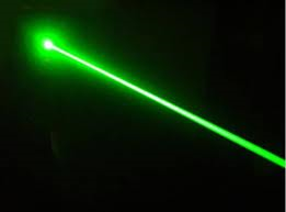 El Rayo Laser es monocromo (tiene un solo color), unidireccional (se propaga en una línea recta) y sus rayos no se dispersan. Su máximo alcance es desconocido. En 1969 fue lanzado a la Luna y llegó a su destino, prácticamente entero, con una dispersión entre 3 y 5%